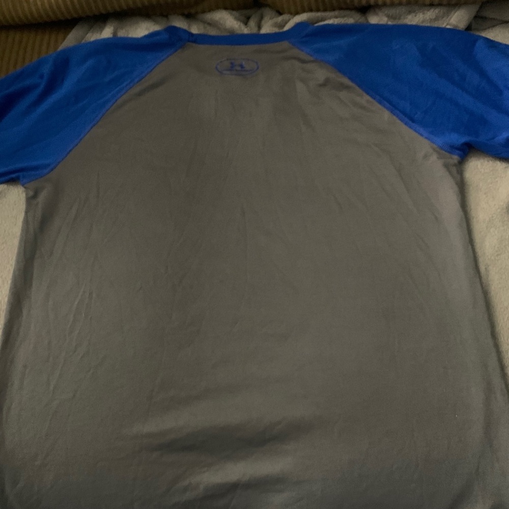 YXL Under Armour Loose bundle - Picture 7 of 9